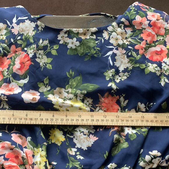 NWT | City Triangles Floral Dress | Size Large - Picture 10 of 10